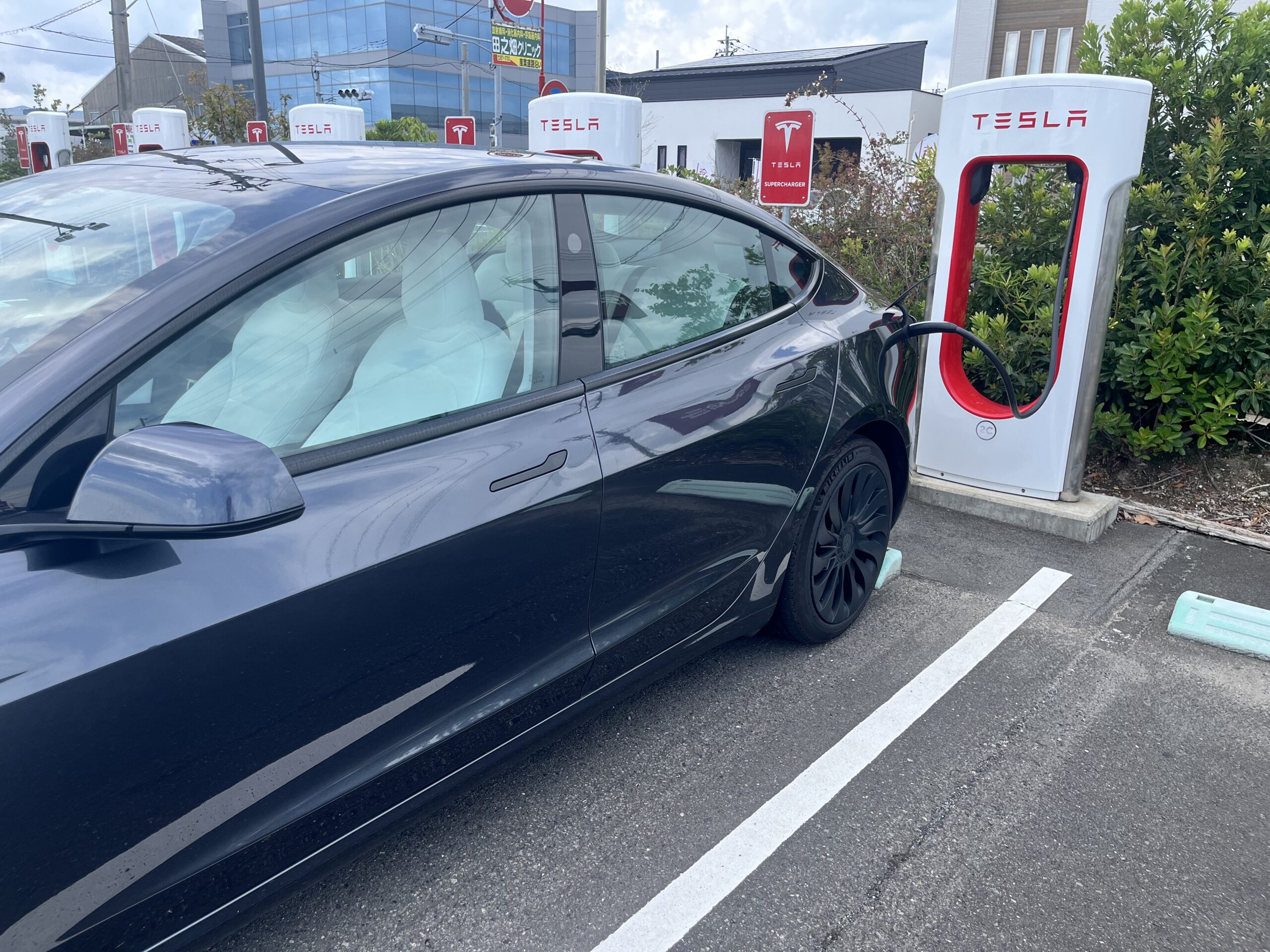 テスラ初心者が最初に知るべき「電費」と「充電費用」の知識〜実走行データから分かった、本当に重要なポイント〜 | Omickeyのテスラライフ